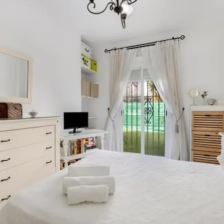 Paraiso Del Golf Free Parking By Staycare Apartment